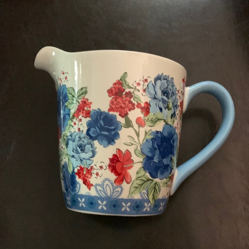 Pioneer woman 4 cup measuring cup